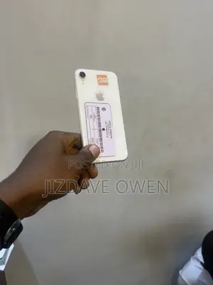 Apple iPhone XR 128 GB White