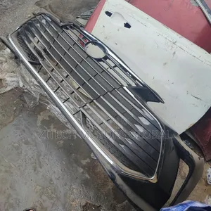 Complete Front Bumper Avalon 2020