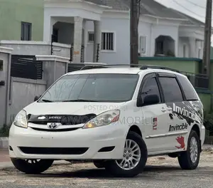 Toyota Sienna 2008 White