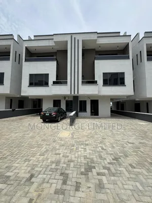 4bdrm Townhouse/Terrace in Ogudu GRA for sale