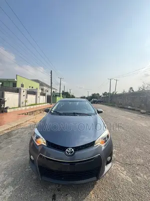 Toyota Corolla 2016 Blue