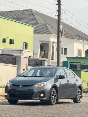Toyota Corolla 2016 Blue