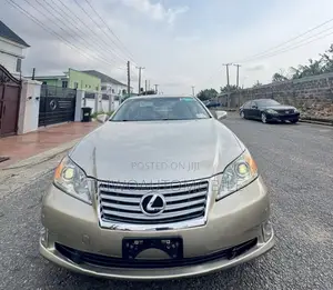 Lexus ES 350 2012 Gold