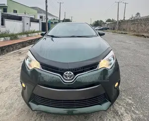 Toyota Corolla 2015 Green