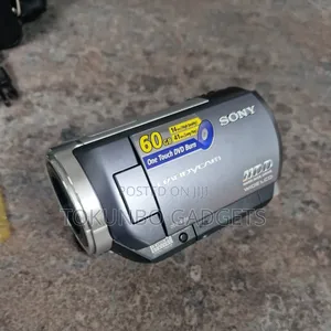 Sony Handycam DCR-Sr70e Wide LCD HDD Video Camera Camcorder