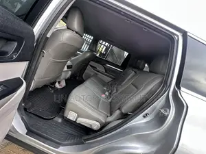 Toyota Highlander XLE 4dr SUV (3.5L 6cyl 6A) 2015 Gray