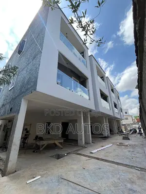 4bdrm Duplex in Allen Avenue for sale