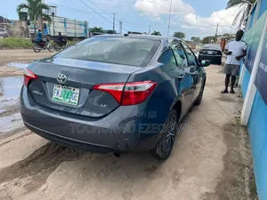 Toyota Corolla LE Premium 4dr Sedan (1.8L 4cyl CVT) 2015 Gray