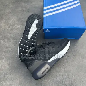 Original Adidas Runner Triple Black White Sole