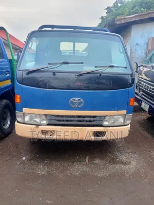 Toyota Dyna 150 With 2rz Engine