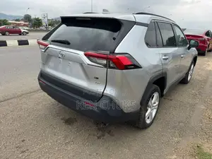 Toyota RAV4 2019 Silver