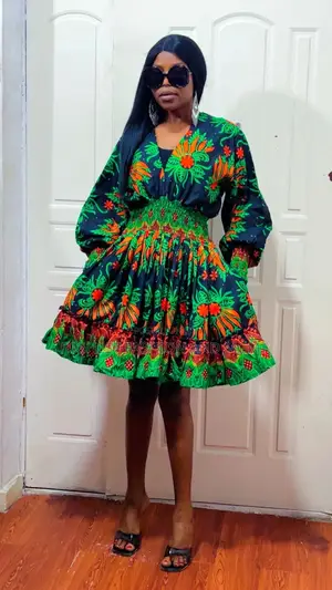 Long Sleeve Short Gown With Flare - Style 543