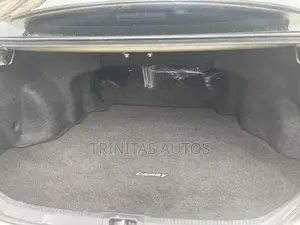 Toyota Camry XLE 4dr Sedan (2.5L 4cyl 6A) 2012 Gold