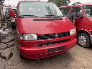 Volkswagen Transporter 2001 Red