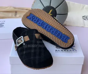 Burberry Half Shoe Classic Men