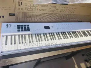 Arturia Keylab Essential 88 Mk3 Universal Midi Controller