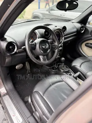 Mini Cooper 2014 Brown