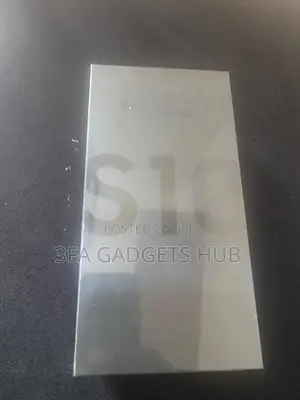 New Samsung Galaxy S10 128 GB Black
