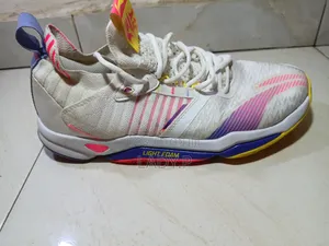 Original Li-Ning Dagger Iv Professional Athletes Shoe– Size 40