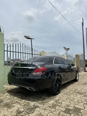 Mercedes-Benz C300 Base 4Matic Sedan AWD (2.0L 4cyl 7A) 2016 Black