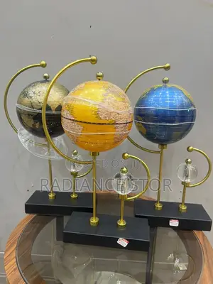 Office/Home Table Top World Map Decor