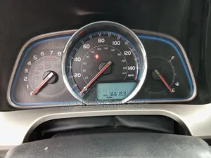 Toyota RAV4 Limited 4dr SUV (2.5L 4cyl 6A) 2015 Silver