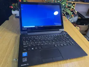 Laptop Toshiba NB100 4GB Intel Pentium SSD 128GB
