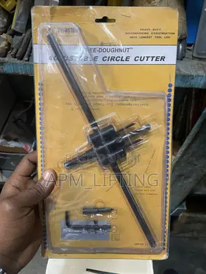 Adjustable Circle Cutter