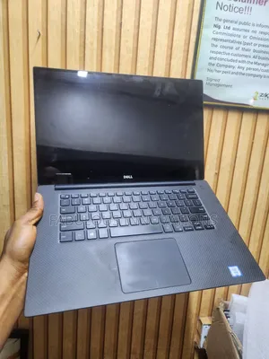 Laptop Dell Precision 5520 16GB Intel Xeon SSD 512GB