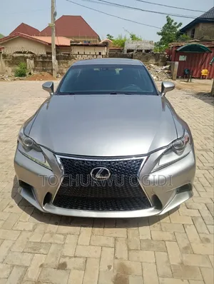 Lexus IS 2016 Gold