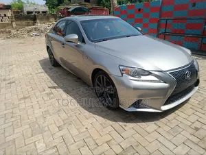 Lexus IS 2016 Gold