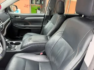 Toyota Highlander XLE V6 4x2 (3.5L 6cyl 6A) 2016 Brown