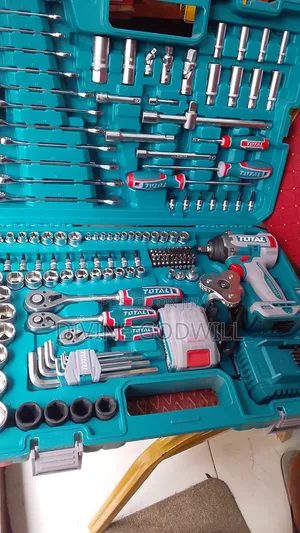 Bot and Nut Impact Wrench