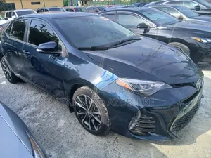 Toyota Corolla 2018 Gray