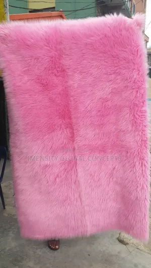 Pink Fur Rug Size 4/6
