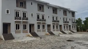 4bdrm Townhouse/Terrace in Crown Court, Durumi for sale