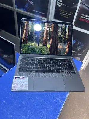 Laptop Apple MacBook Pro 2020 8GB Apple M1 SSD 256GB