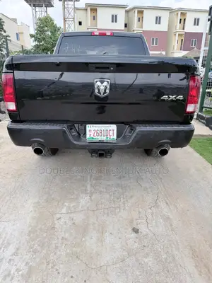 RAM 1500 2018 Black
