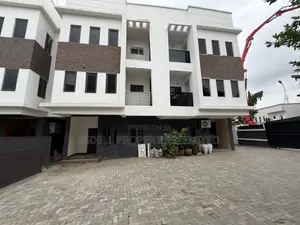 4bdrm Duplex in Wuse 2 for sale