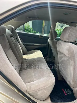 Toyota Camry 2004 Gold