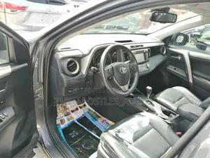Toyota RAV4 Limited 4dr SUV AWD (2.5L 4cyl 6A) 2015 Gray