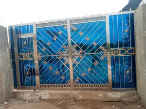 Stainless Steel Gate With Round Flower