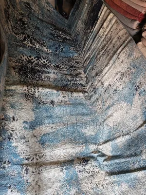 8 by 10 Center Rug