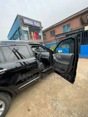 Ford Explorer 2012 Black