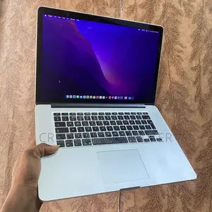 Laptop Apple MacBook Pro 2015 16GB Intel Core i7 SSD 256GB