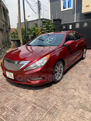 Hyundai Sonata SE 2.0T Sedan FWD (2.0L 4cyl 6A) 2011 Red
