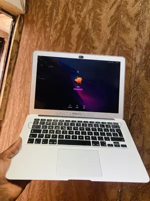 Laptop Apple MacBook Air 2015 4GB Intel Core i5 SSD 128GB