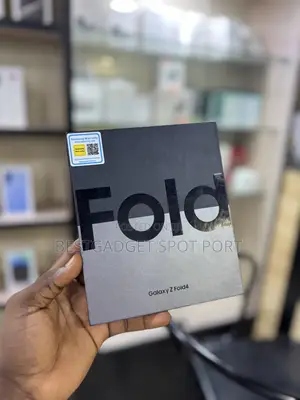 New Samsung Galaxy Z Fold4 256 GB