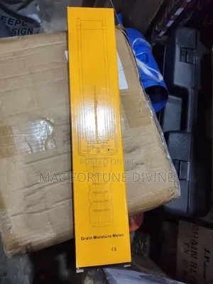 Yellow Handheld Device Digital Grain Moisture Meter