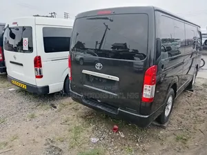 Direct Tokunbo Hiace Bus Hummer, 2016.